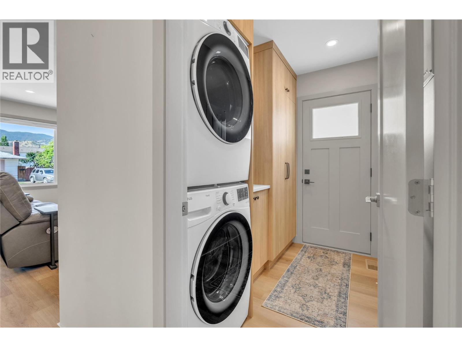 787 Kamloops Avenue - 22