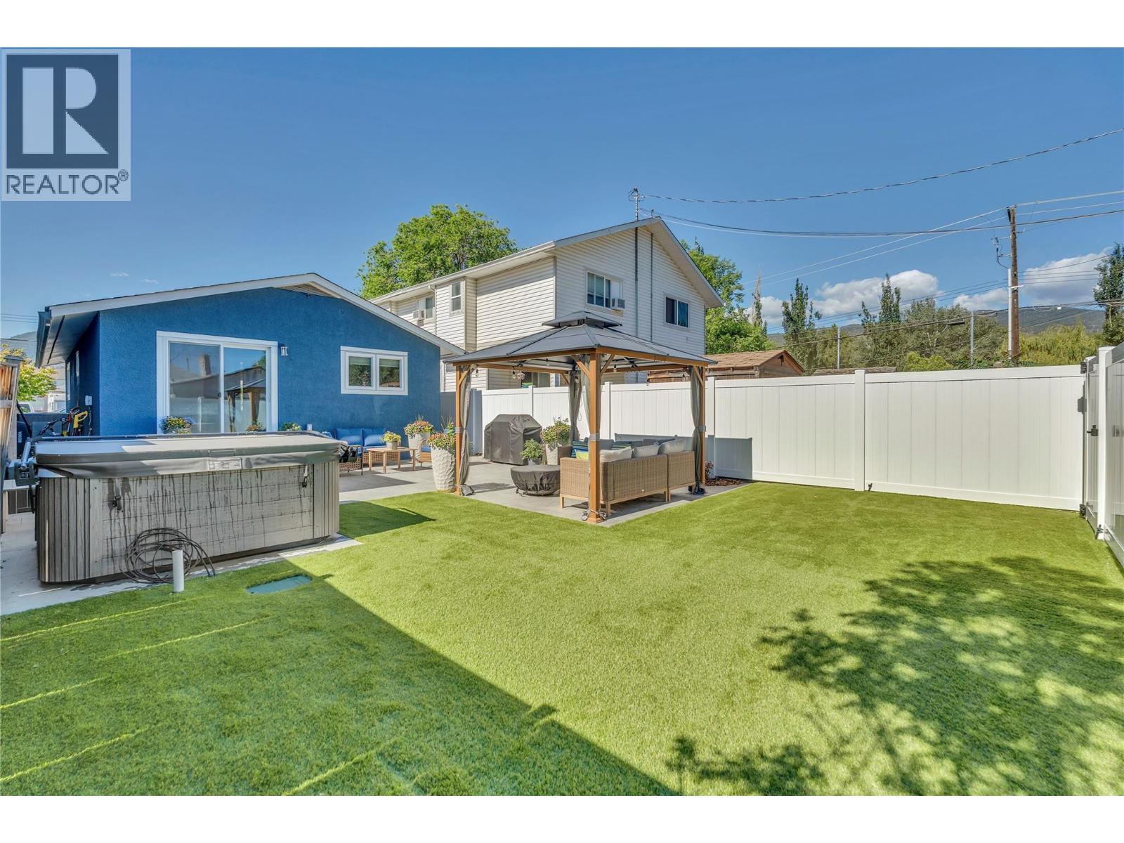 787 Kamloops Avenue - 2
