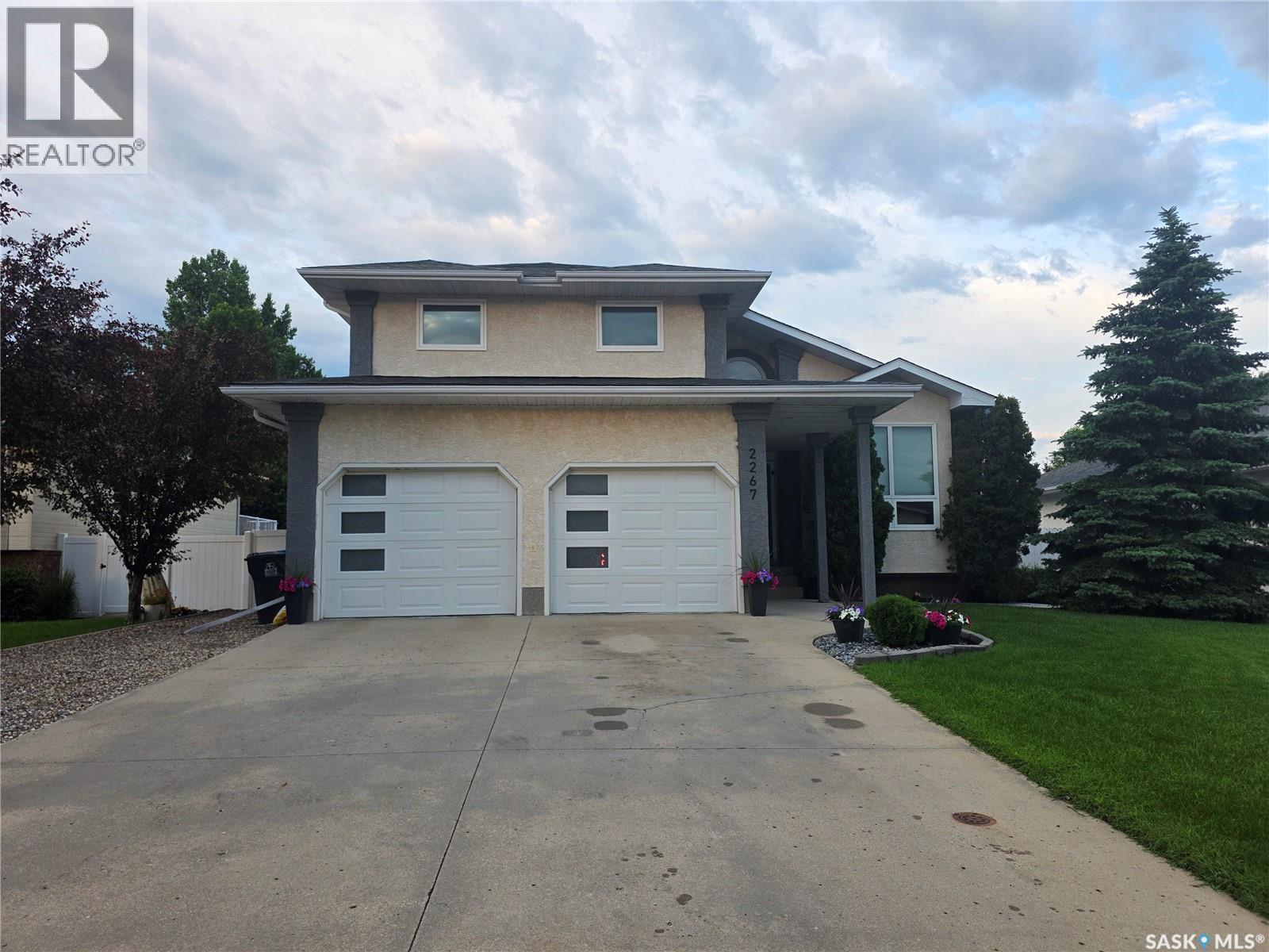 2267 Newcombe DRIVE - 1