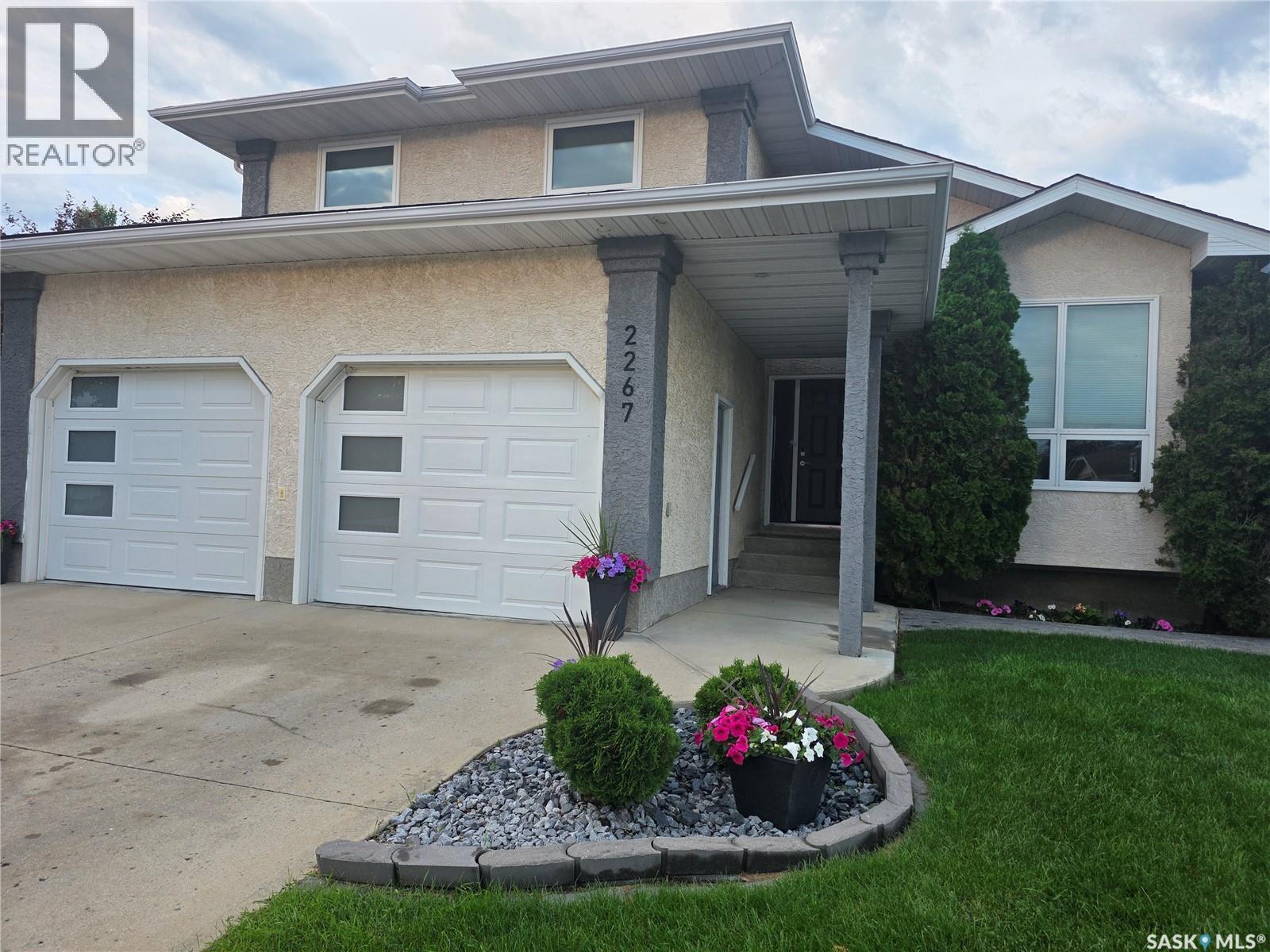 2267 Newcombe DRIVE - 54