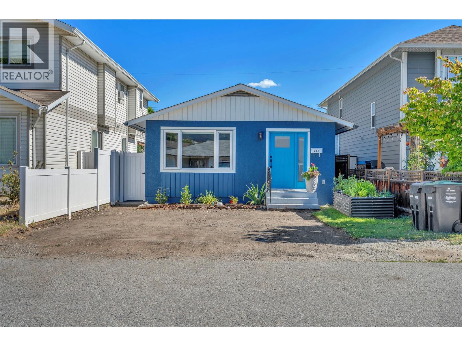 787 Kamloops Avenue - 25