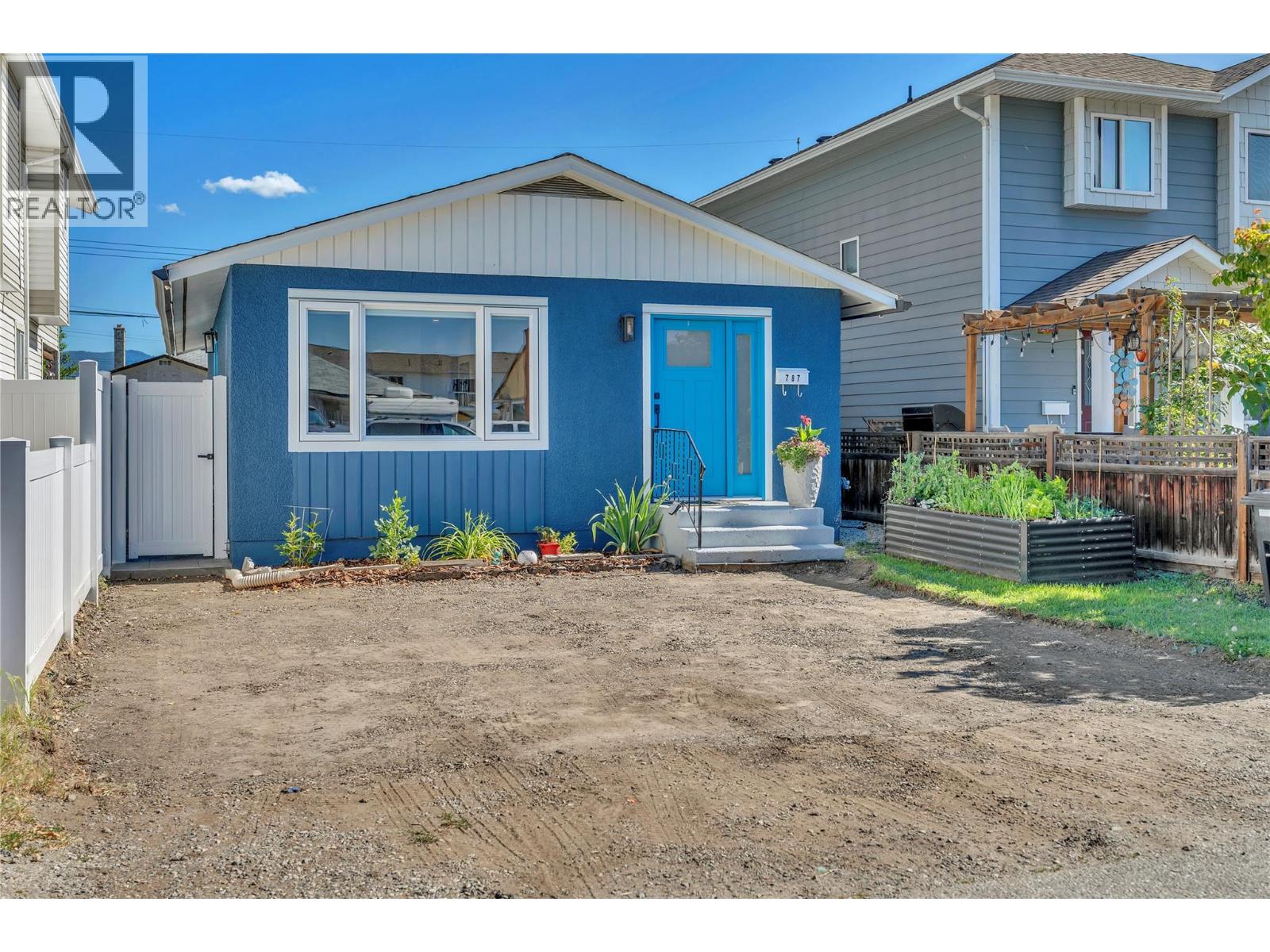 787 Kamloops Avenue - 24