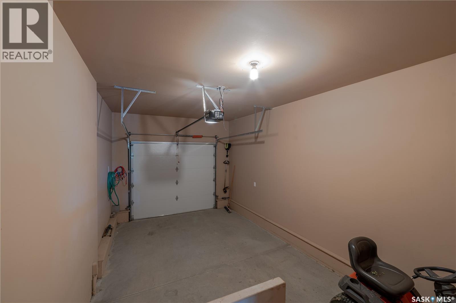 B 608 Riche STREET — photo 25