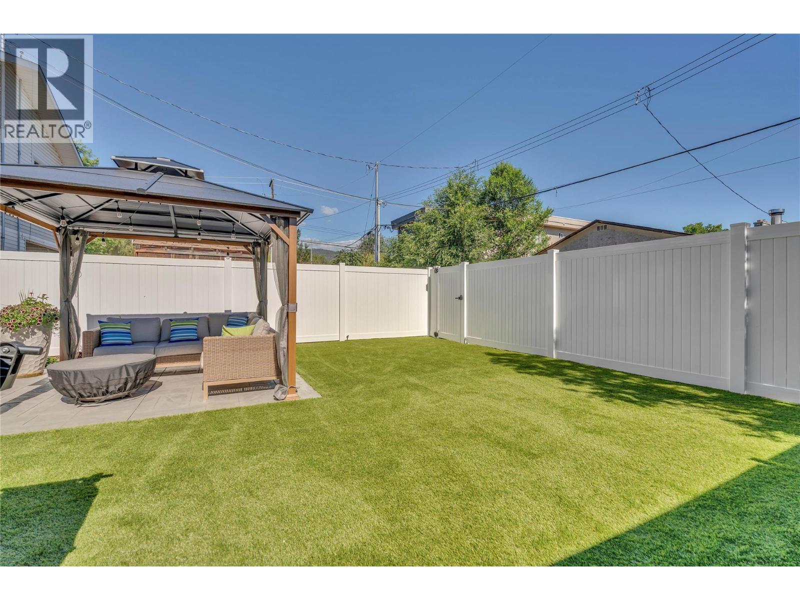 787 Kamloops Avenue - 35
