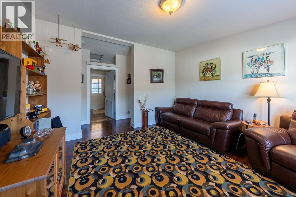 #15 1030 RICARDO Road - 33