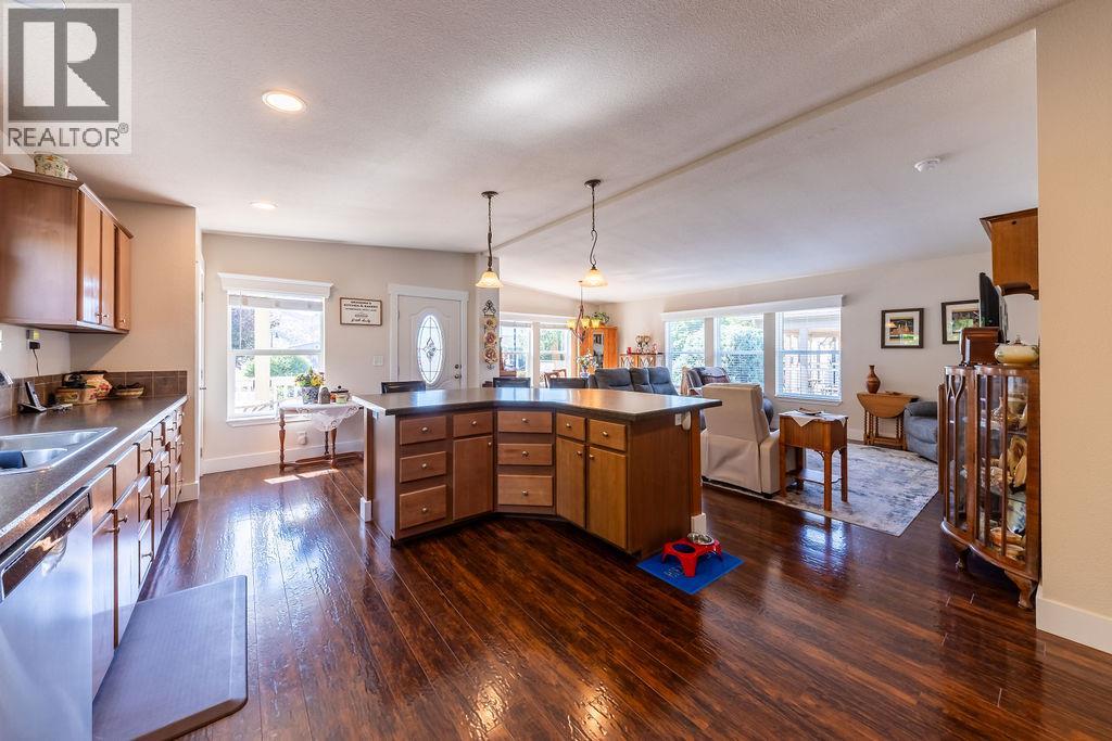 #15 1030 RICARDO Road - 29