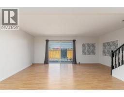 Living room - 3315 Wilson Street Unit# 113, Penticton, BC V2A8J3 Photo 7