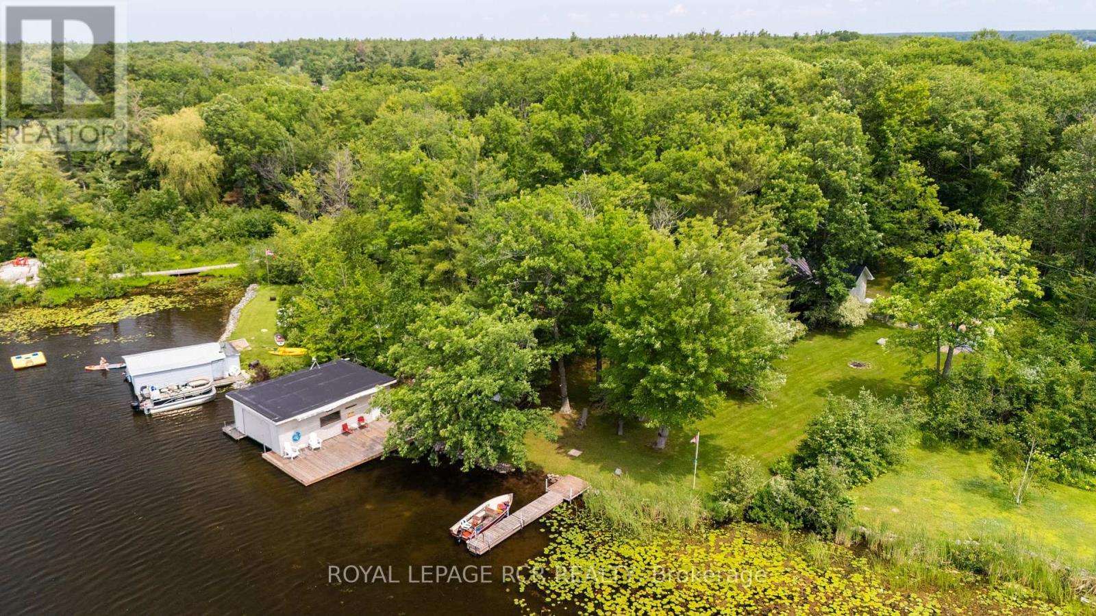 4 ISLAND 20 YELLOWHEAD ISLAND - 46