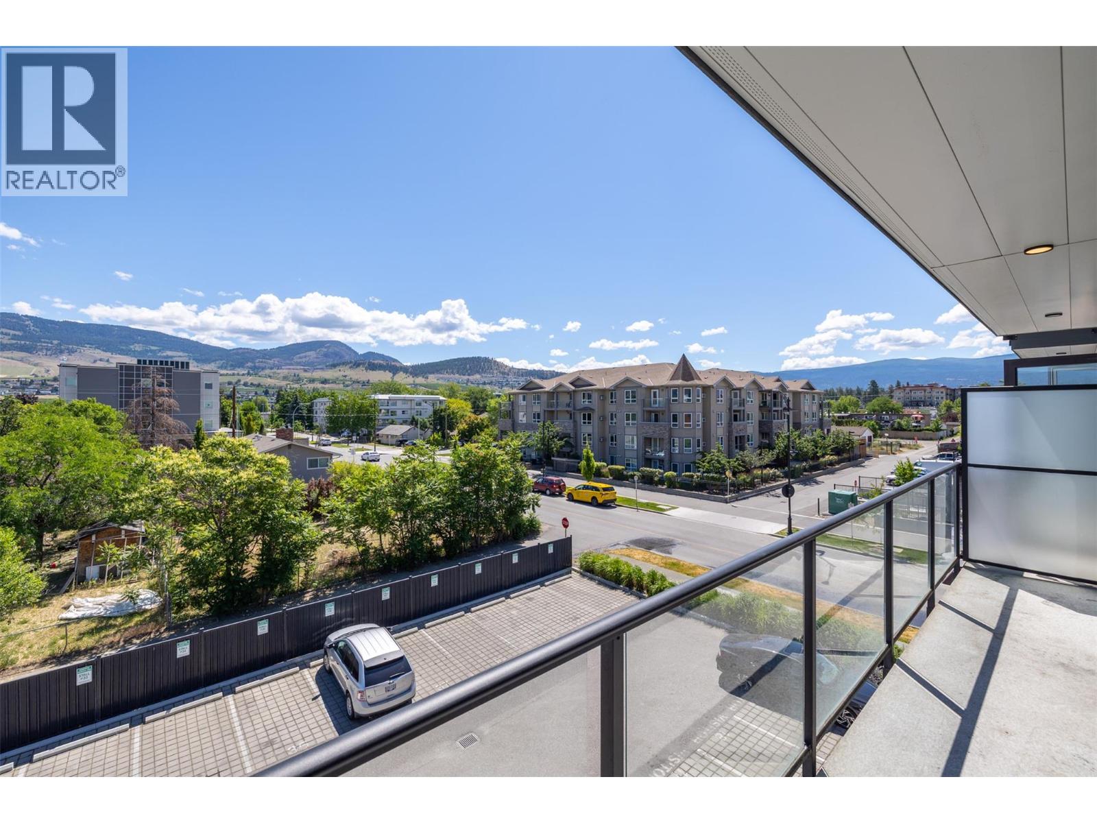 #325 345 Dougall Road - 13