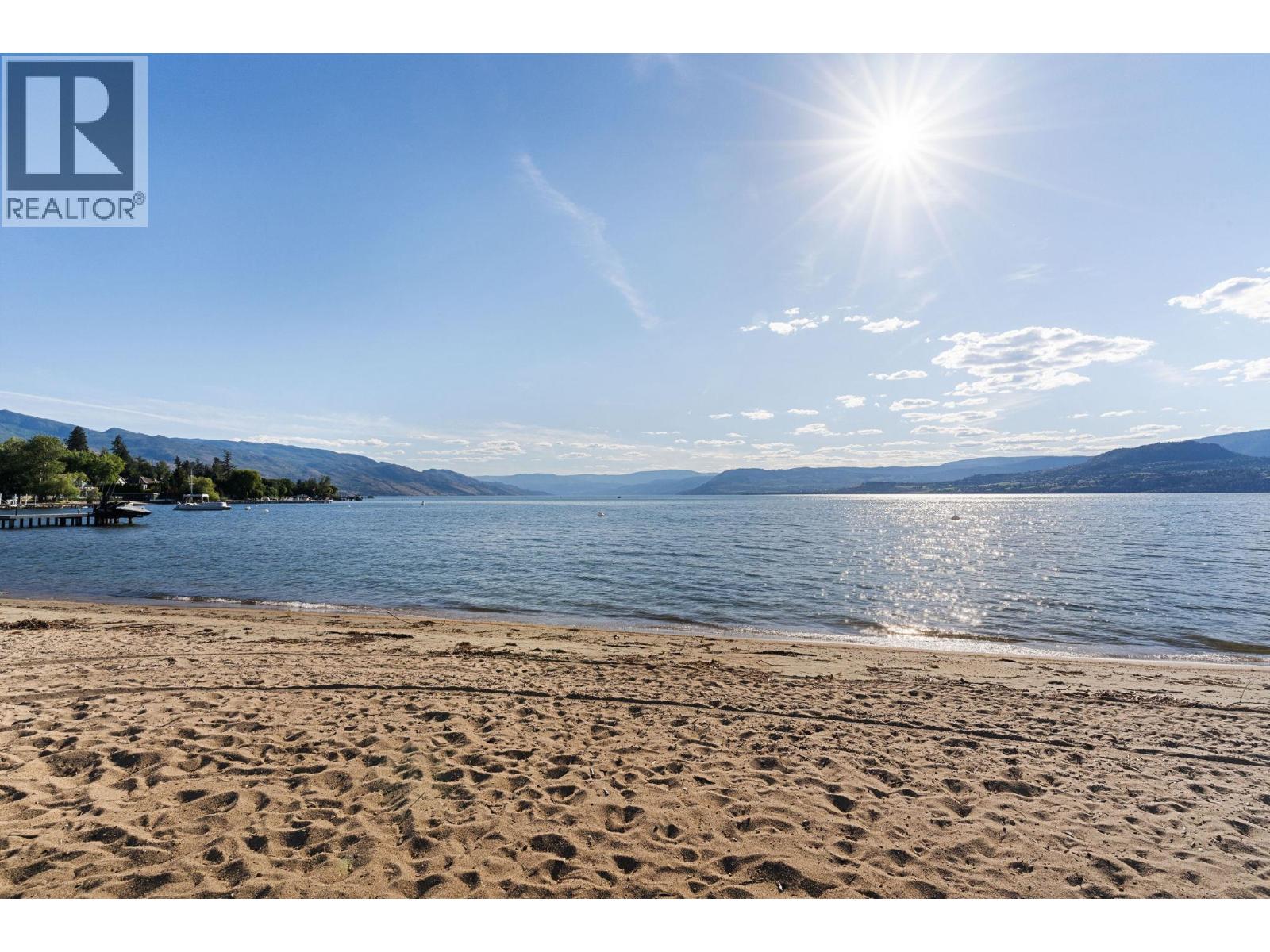 4164 Lakeshore Road - 12
