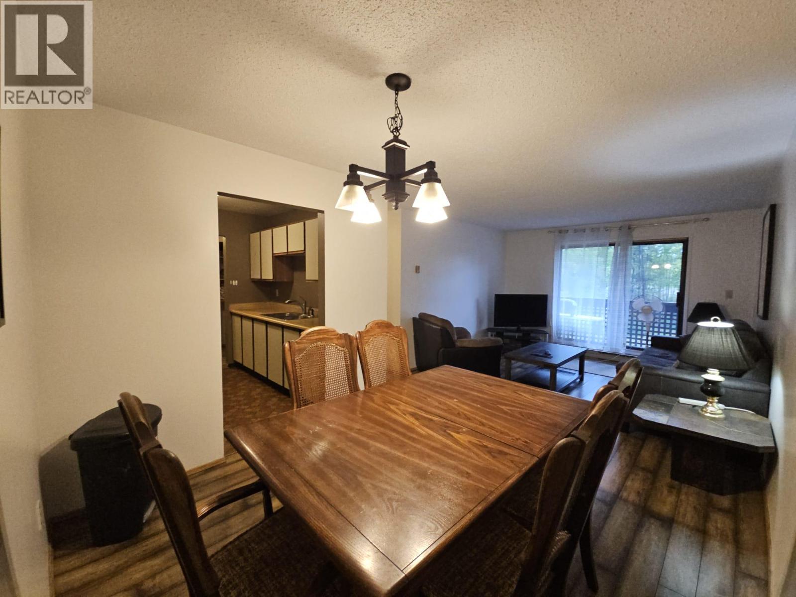 #208 195 Chamberlain Crescent - 9