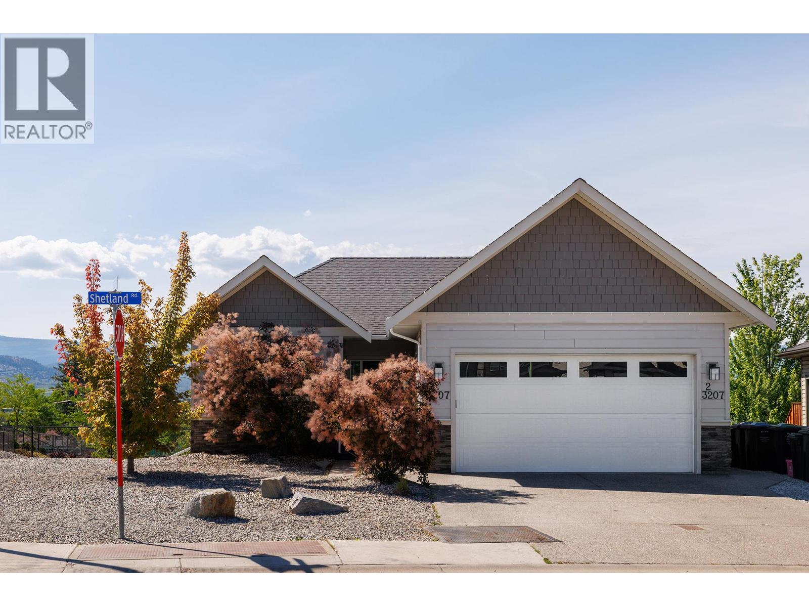 3207 Shetland Road - 1