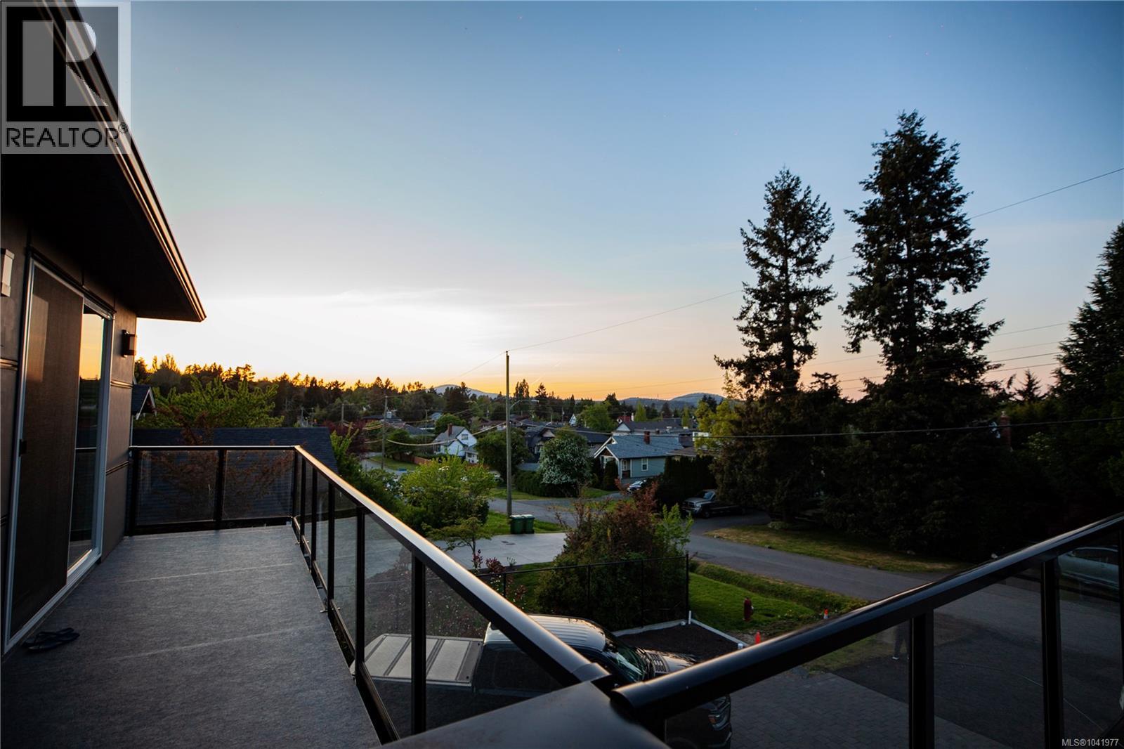 741 Snowdrop Ave - 4