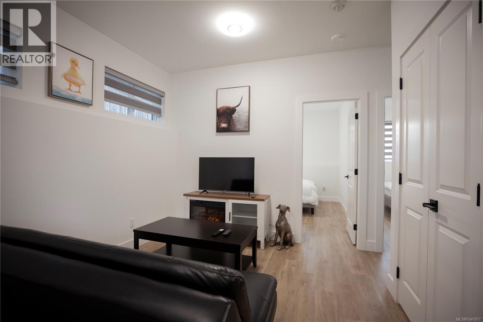 741 Snowdrop Ave - 89