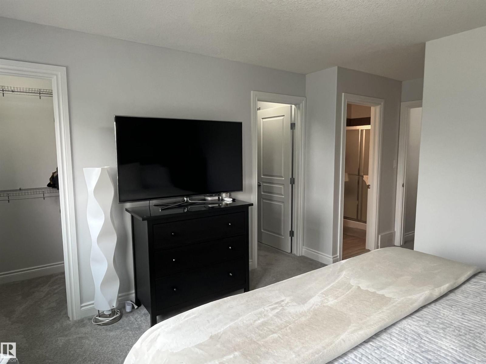 2057 69A ST SW - 12