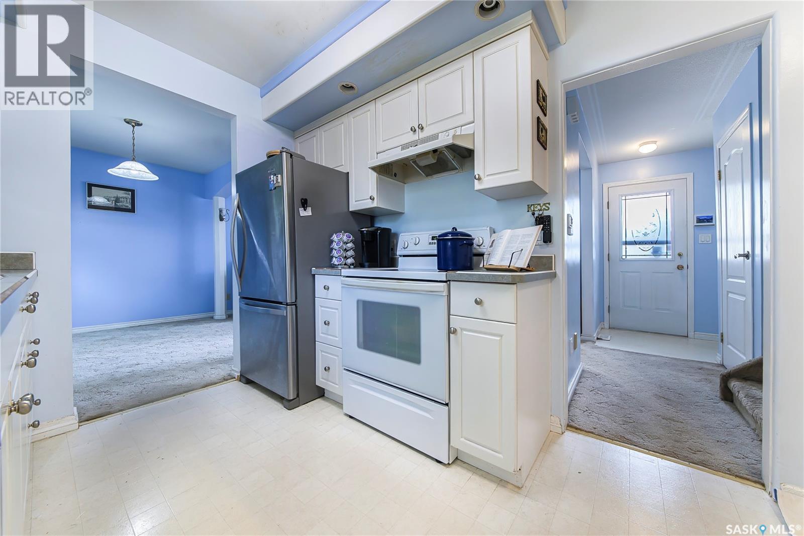 1313 N AVENUE S - 15