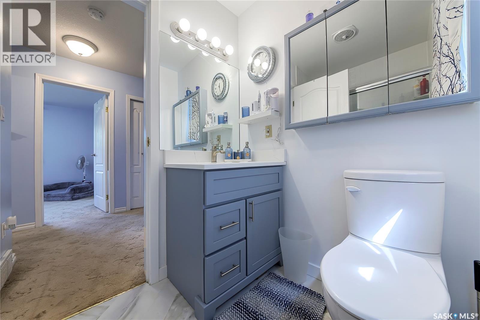 1313 N AVENUE S - 27