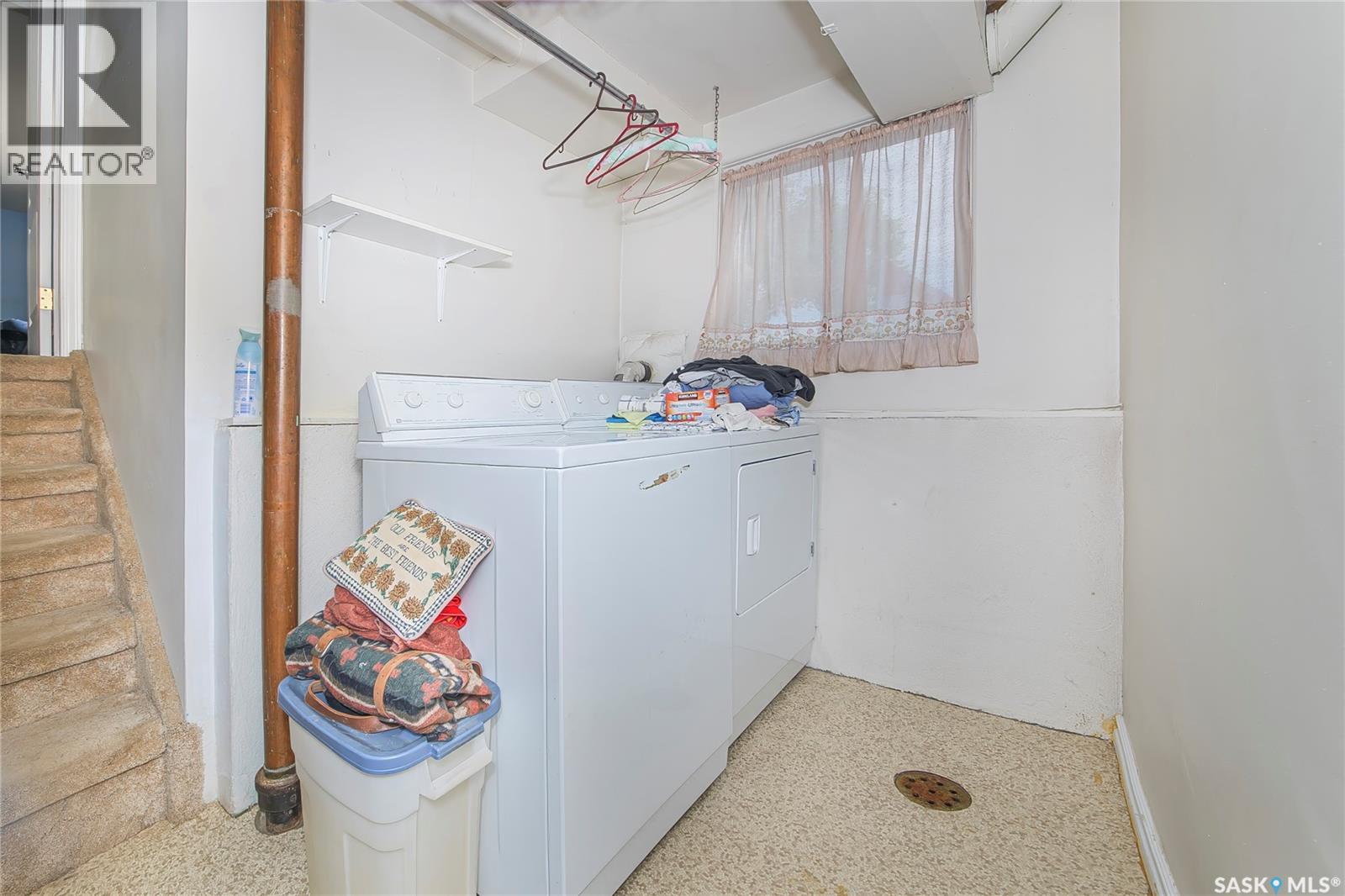 1313 N AVENUE S - 30
