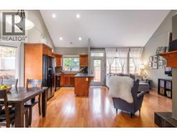 10 1450 Rose Meadow Drive, West Kelowna