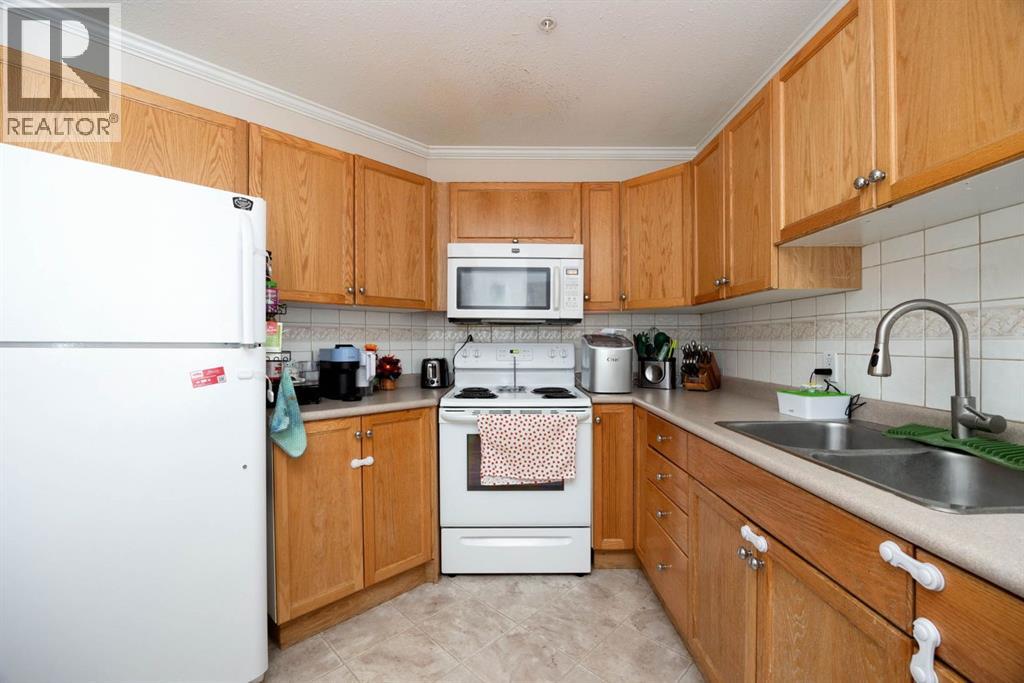 302, 253 Gregoire Drive — photo 15