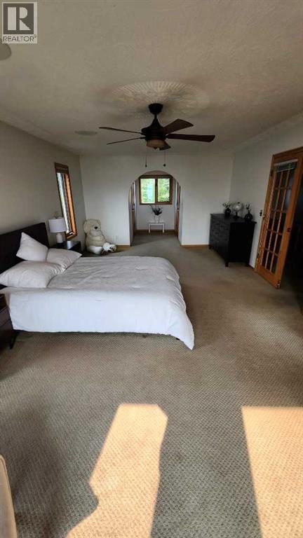 9 Rustic Road - 26