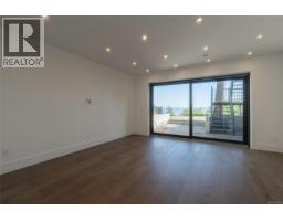 4599 Cordova Bay Rd, Saanich, BC V8Y2K1 Photo 44