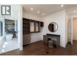 4599 Cordova Bay Rd, Saanich, BC V8Y2K1 Photo 31