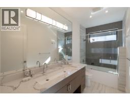 4599 Cordova Bay Rd, Saanich, BC V8Y2K1 Photo 40