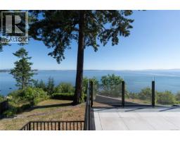 4599 Cordova Bay Rd, Saanich, BC V8Y2K1 Photo 26
