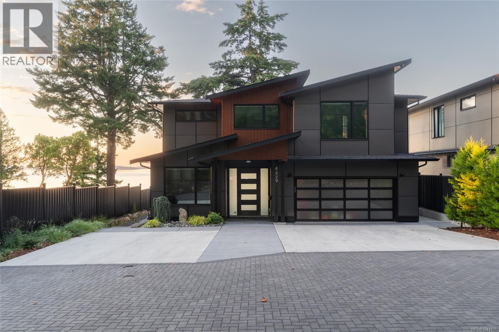 4599 Cordova Bay Rd - 7