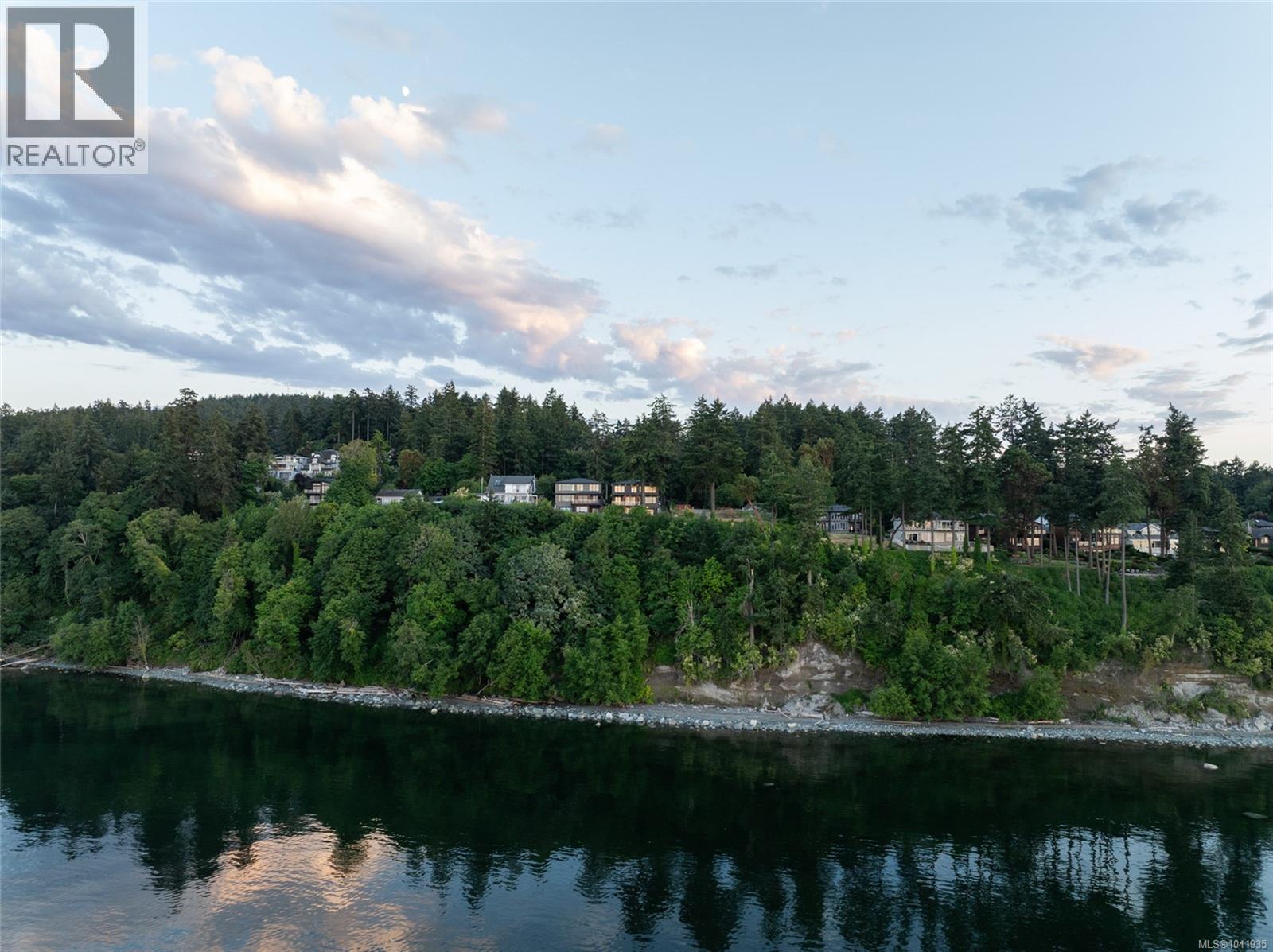 4599 Cordova Bay Rd - 58
