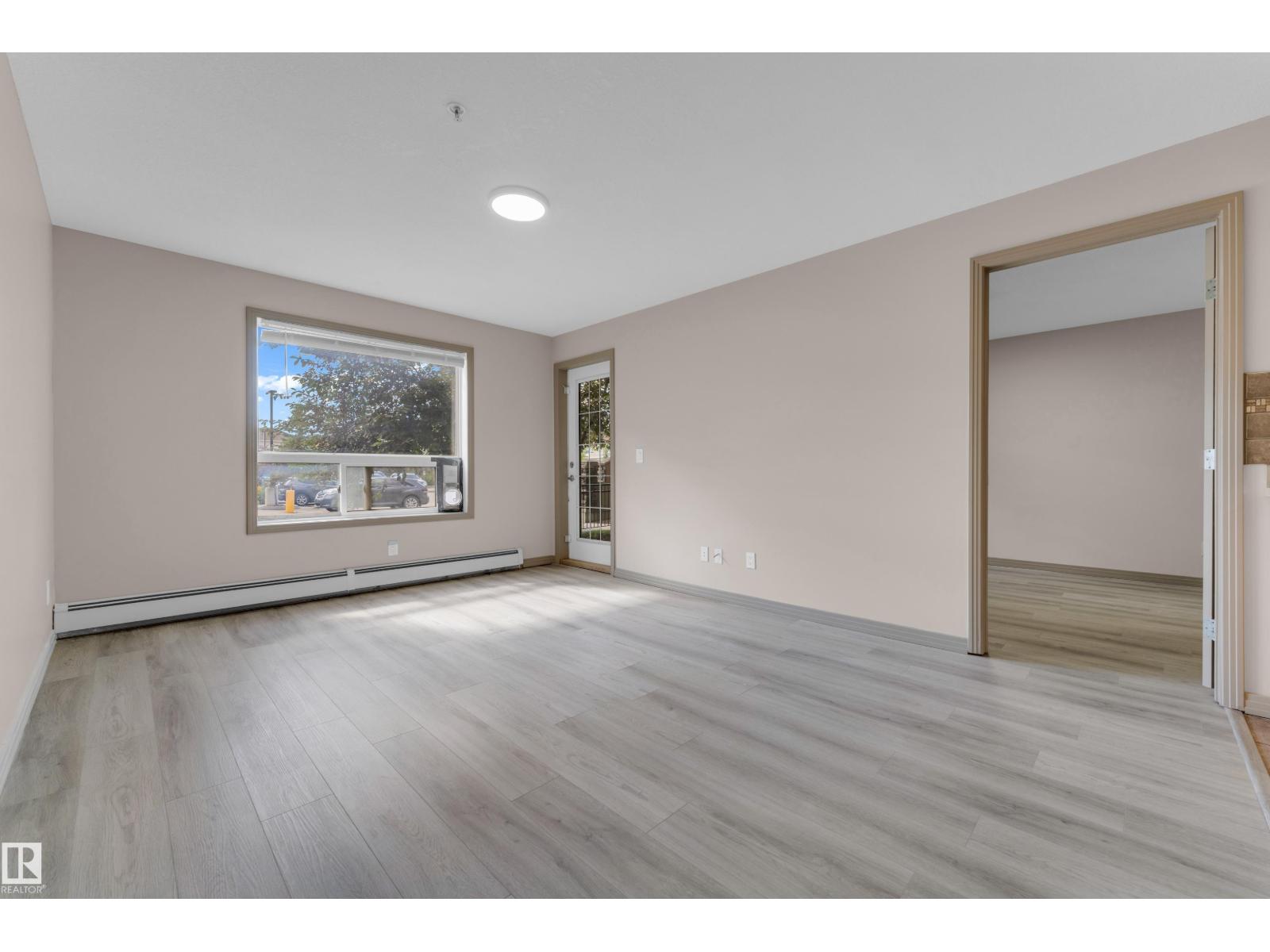 #125 5005 165 AV NW - 11