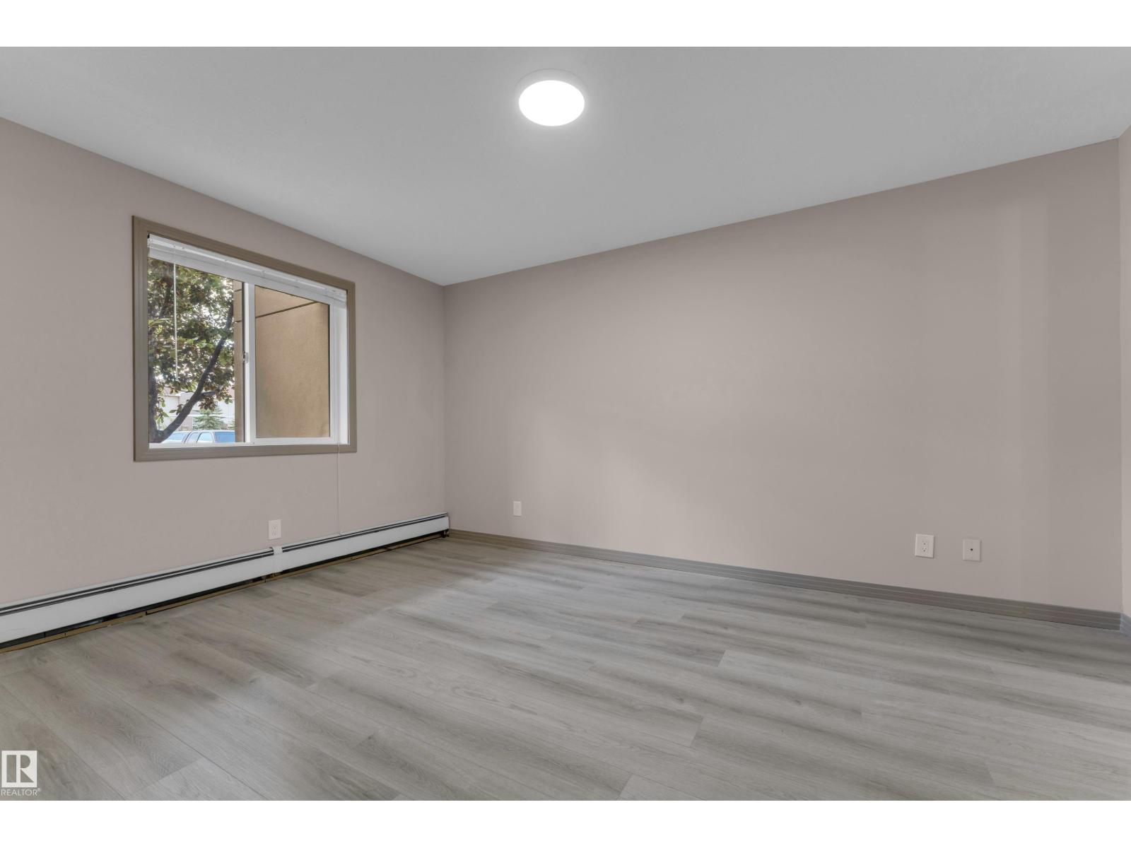 #125 5005 165 AV NW - 17