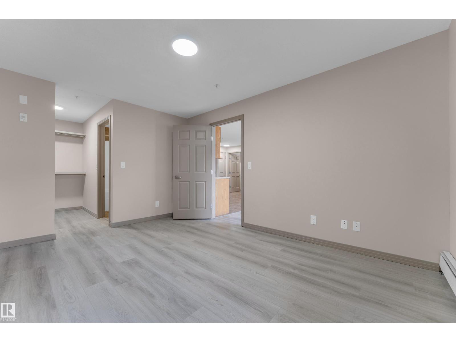 #125 5005 165 AV NW - 18