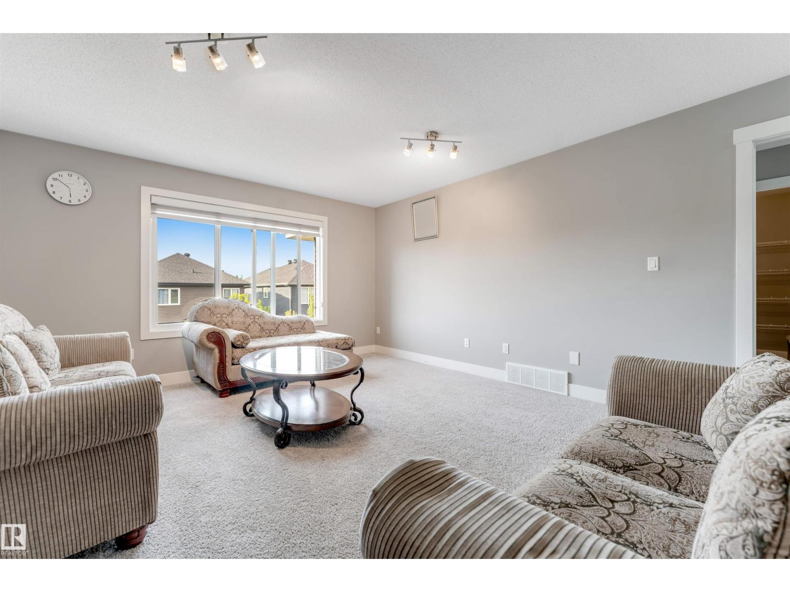 5930 19A AV SW - 26