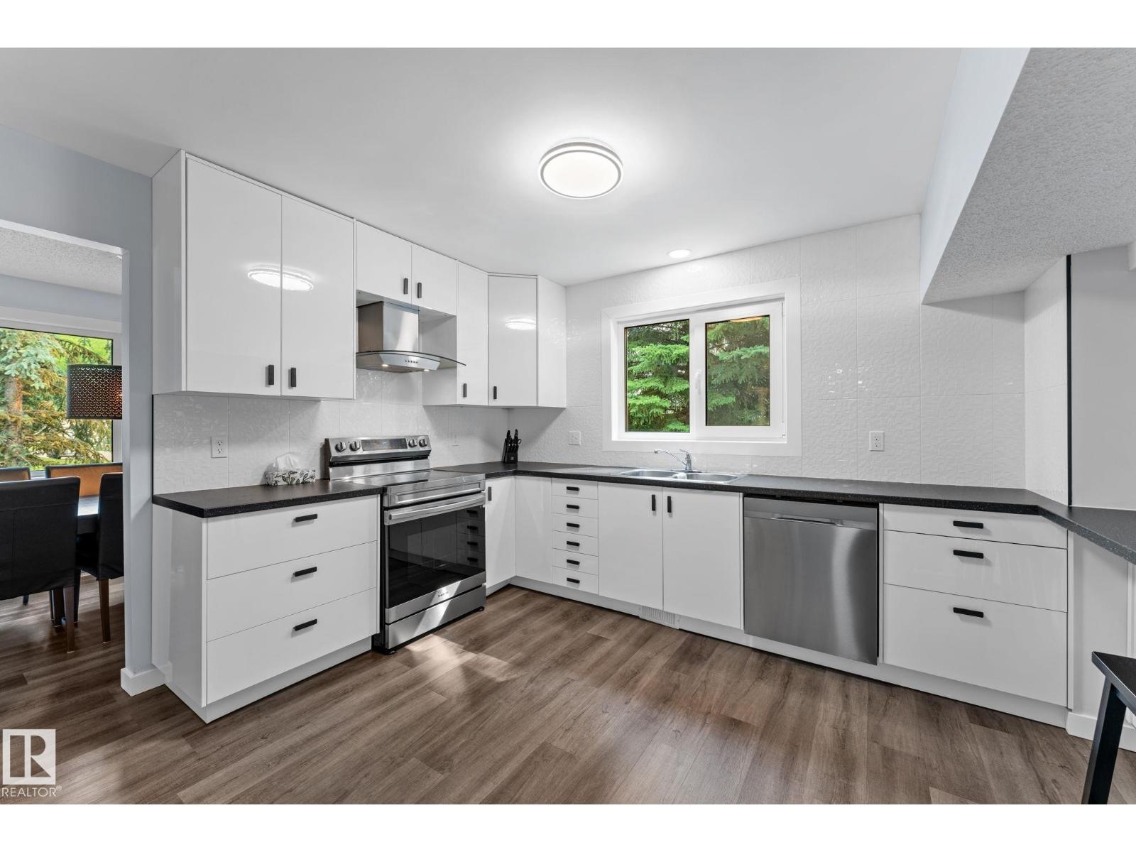 2451 115 ST NW — photo 11