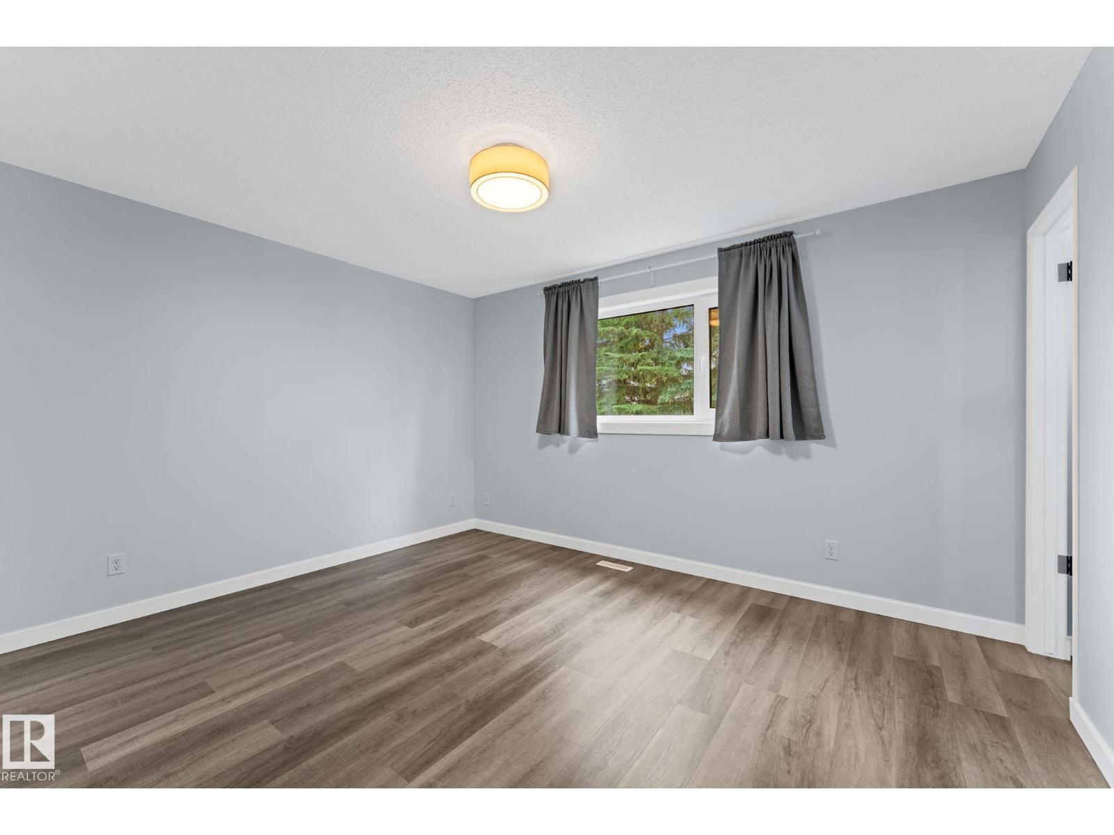 2451 115 ST NW — photo 33