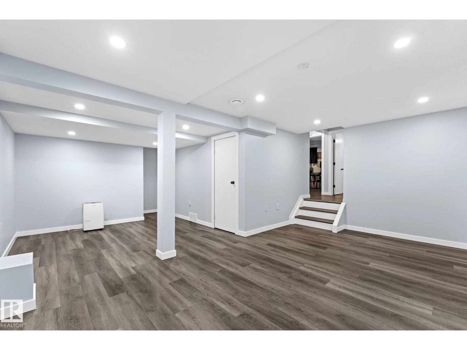 2451 115 ST NW — photo 45