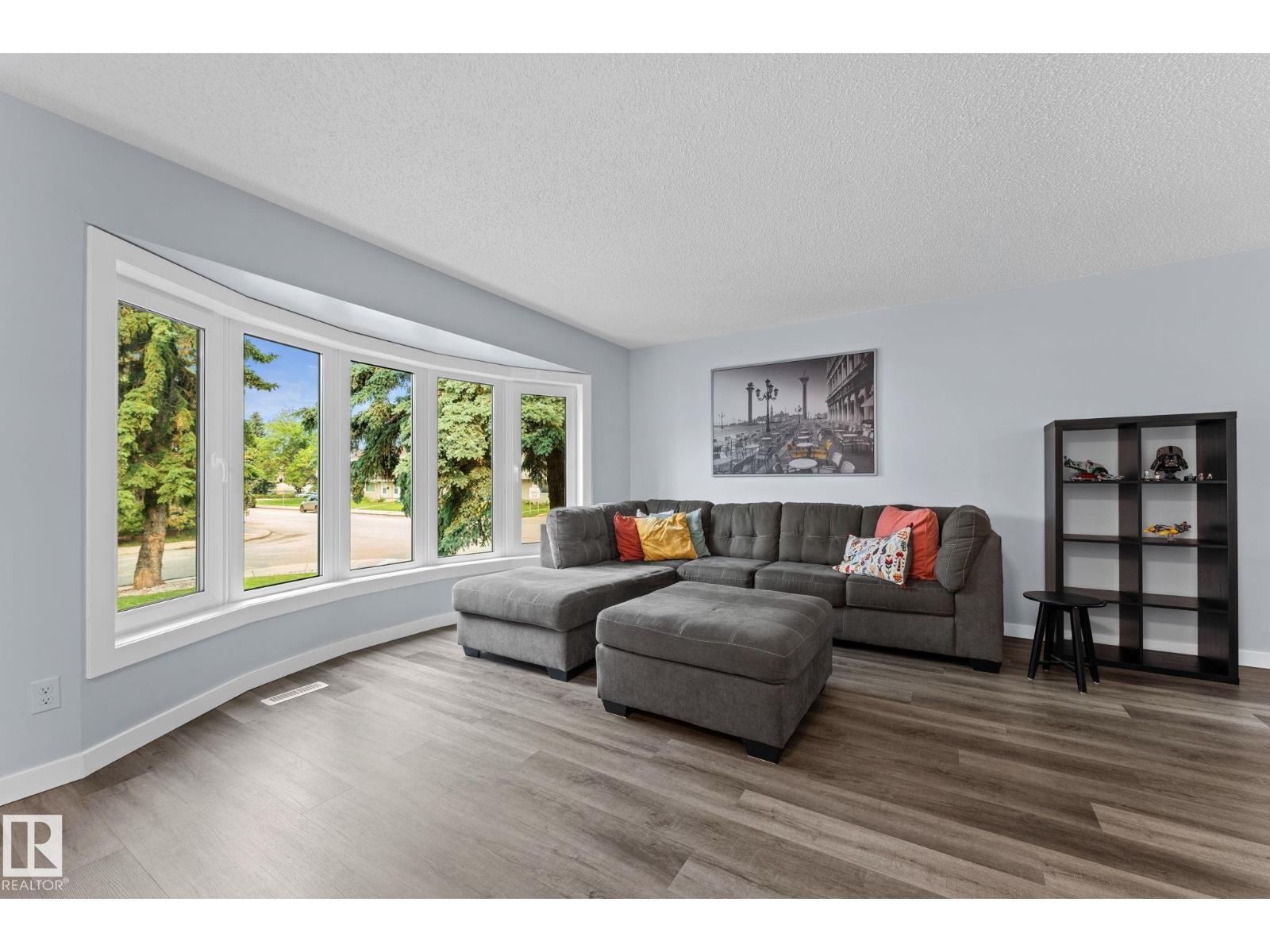 2451 115 ST NW — photo 9