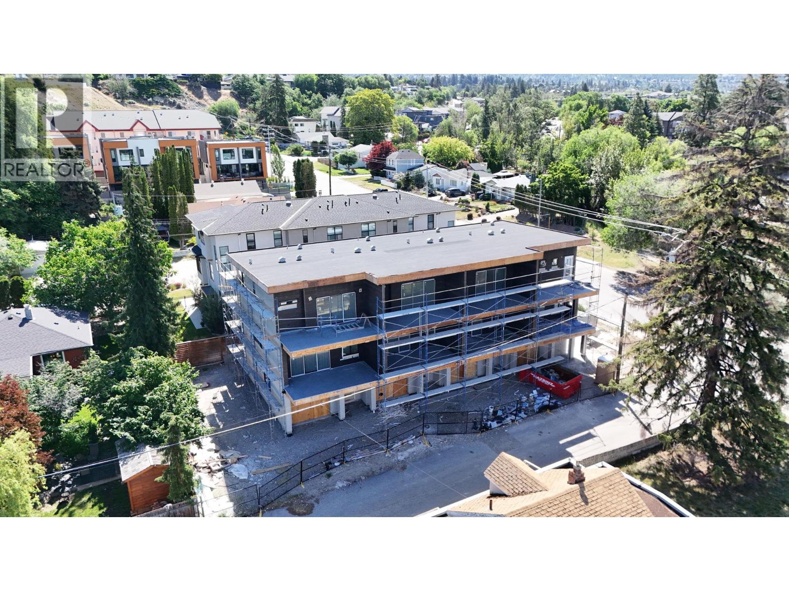 #101 463 WADE Avenue - 13