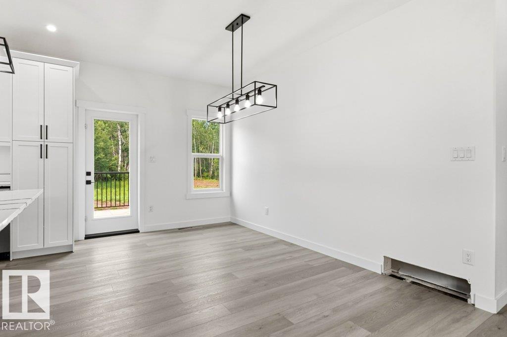 #55 54013 RGE ROAD 30 - 27