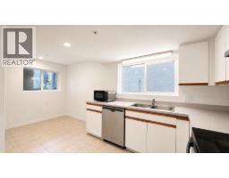 3578 W 15th Avenue, Vancouver, BC V6R2Z4 Photo 35