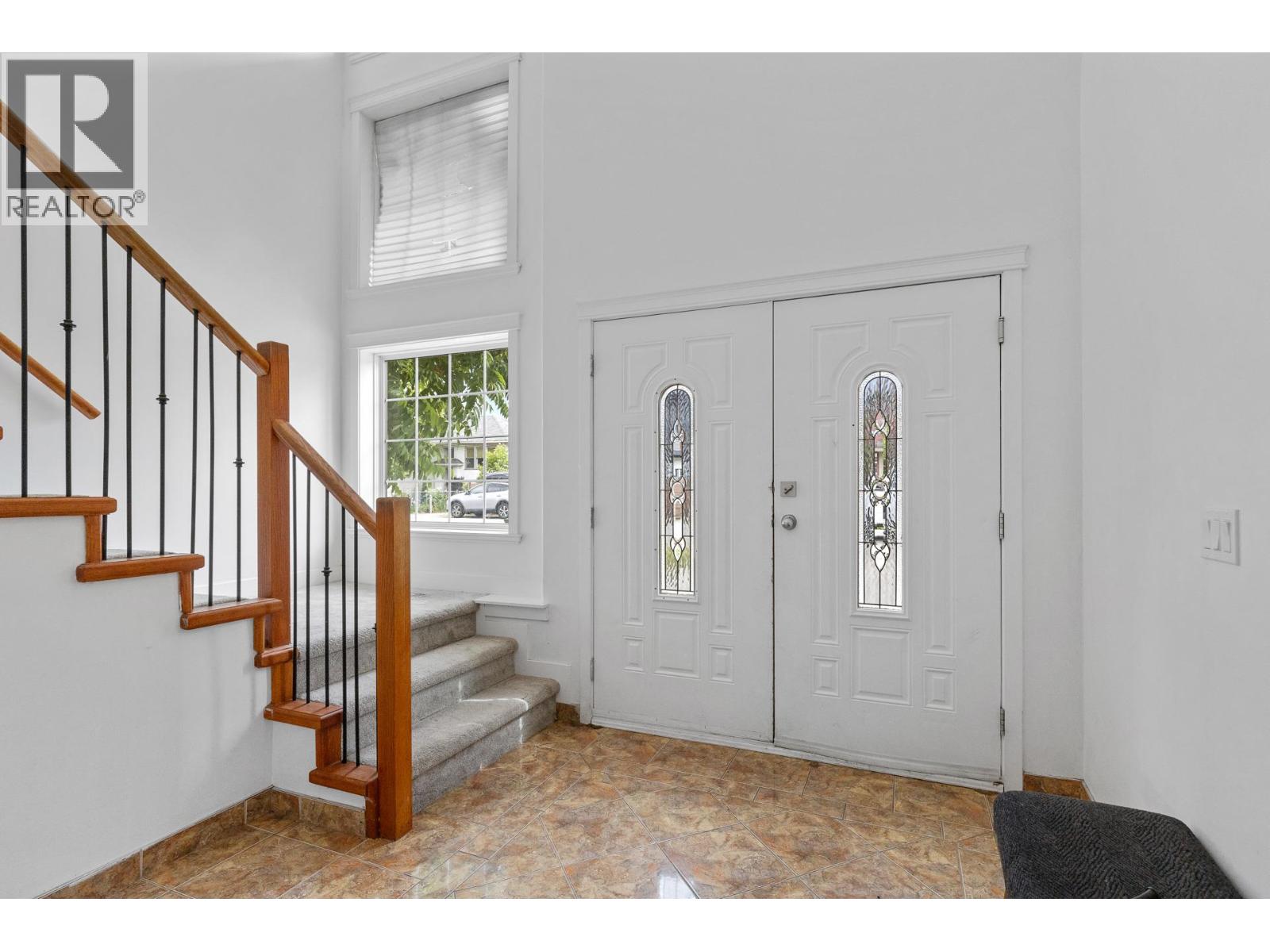 1374 McInnes Avenue - 2