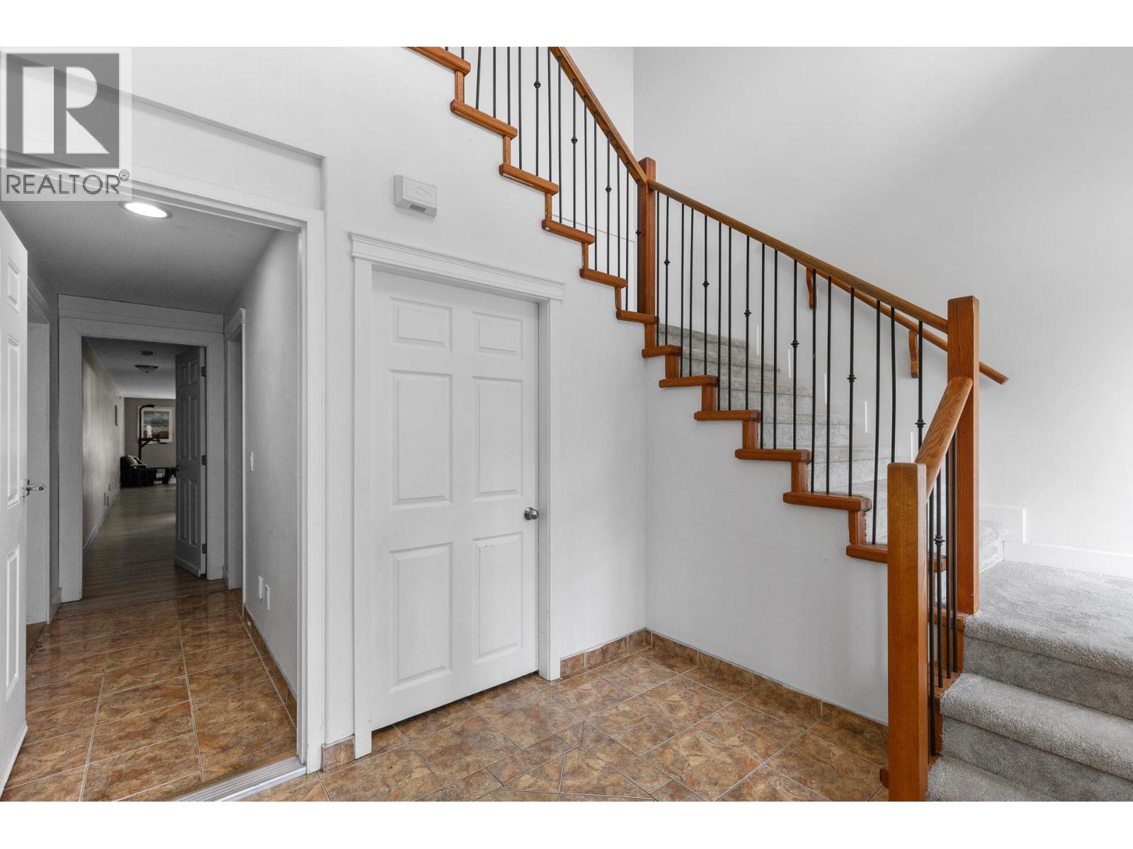 1374 McInnes Avenue - 3