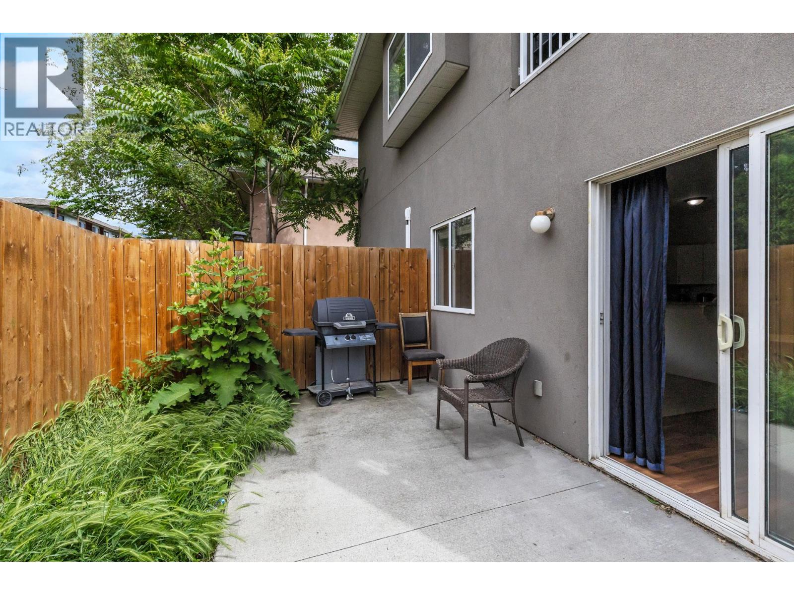 1374 McInnes Avenue - 44