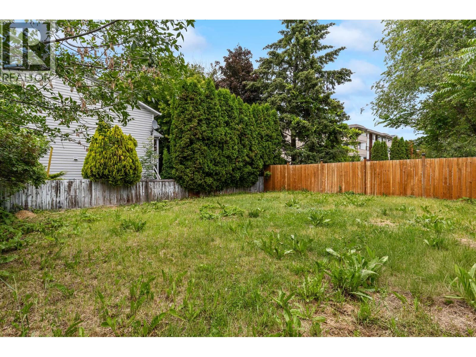 1374 McInnes Avenue - 51