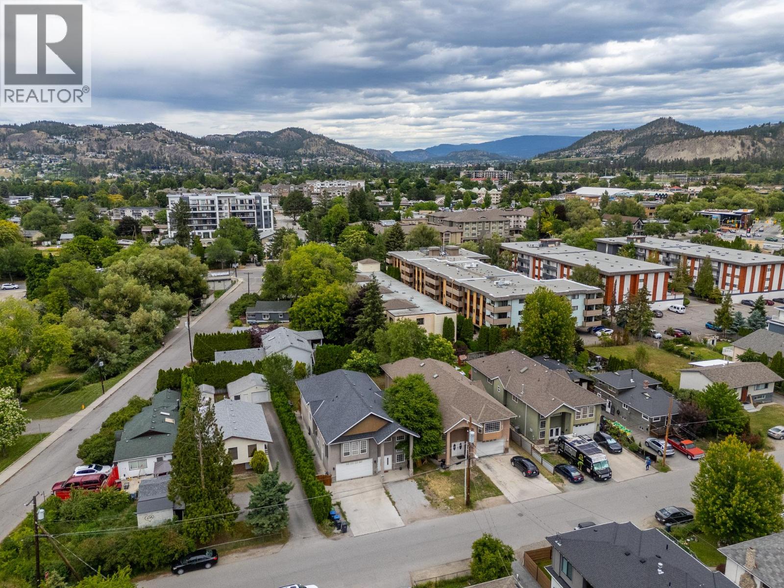 1374 McInnes Avenue - 61