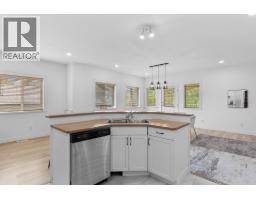 5pc Ensuite bath - 1374 Mcinnes Avenue, Kelowna, BC V1Y5V9 Photo 19