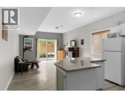 1374 Mcinnes Avenue, Kelowna, BC V1Y5V9 Photo 32