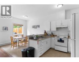 1374 Mcinnes Avenue, Kelowna, BC V1Y5V9 Photo 41